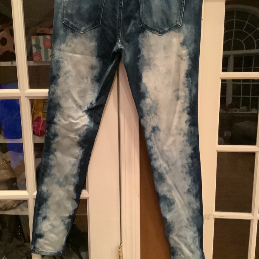 Jeans - Picture 2 of 3